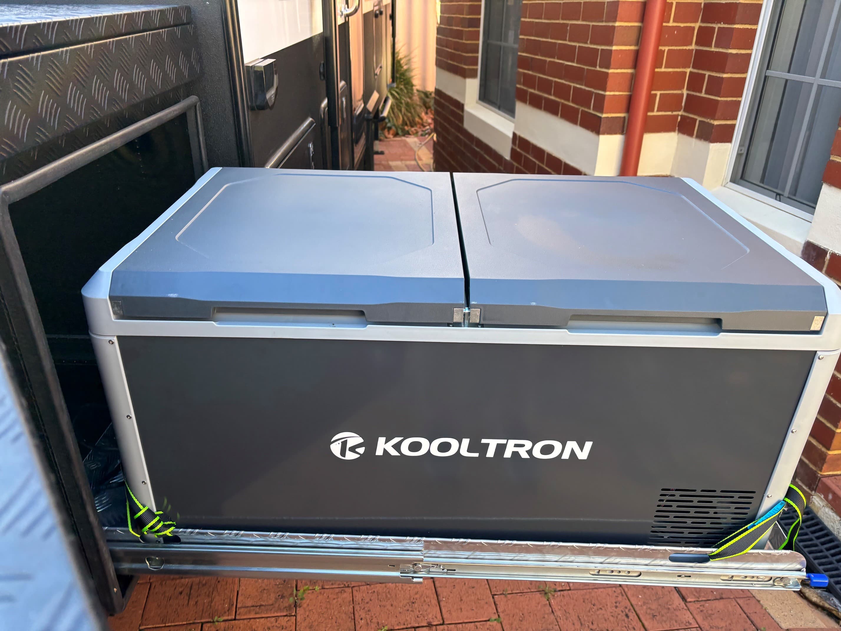 Kooltron Dual Zone Fridge/Freezer