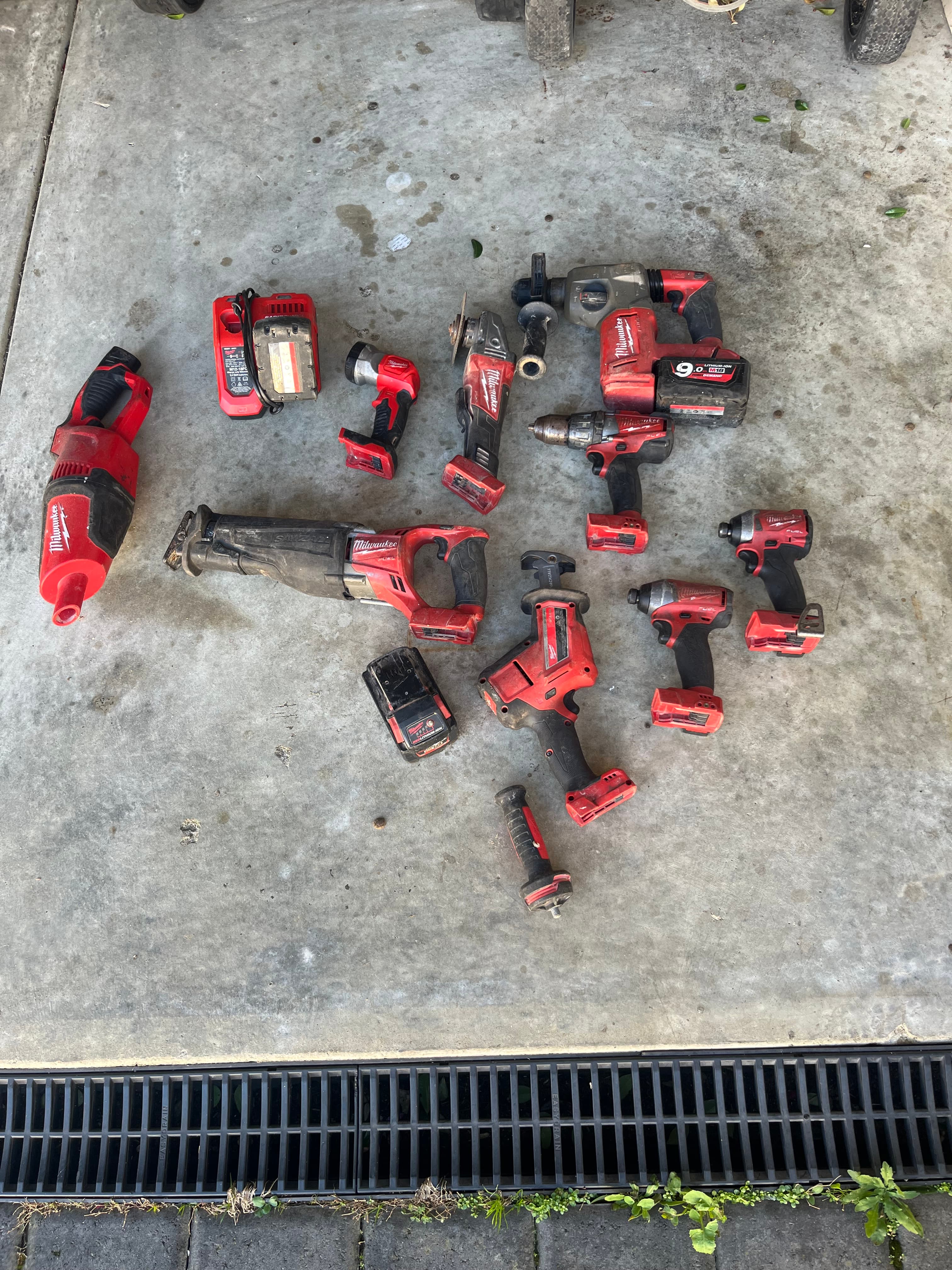 9 piece Milwaukee kit for hire